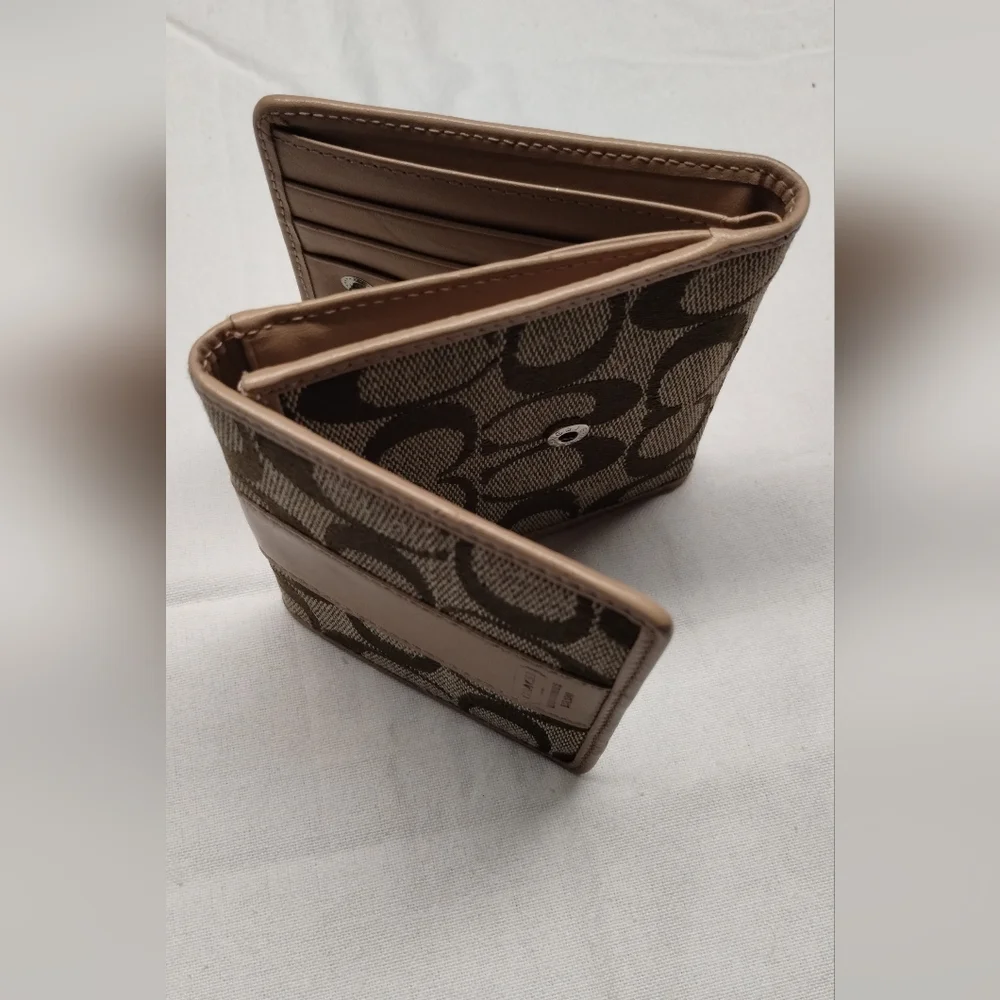 Coach Signature Brown Wallet - Picture 10 of 13
